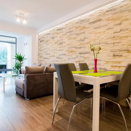 Teczowe Wzgorze Oaza ヴィスワ